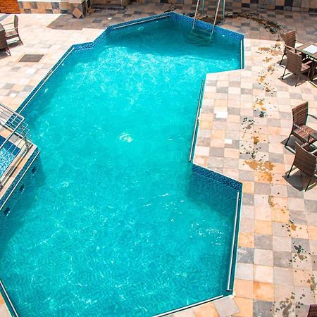 Grand Winston Hotel Nakuru Luaran gambar