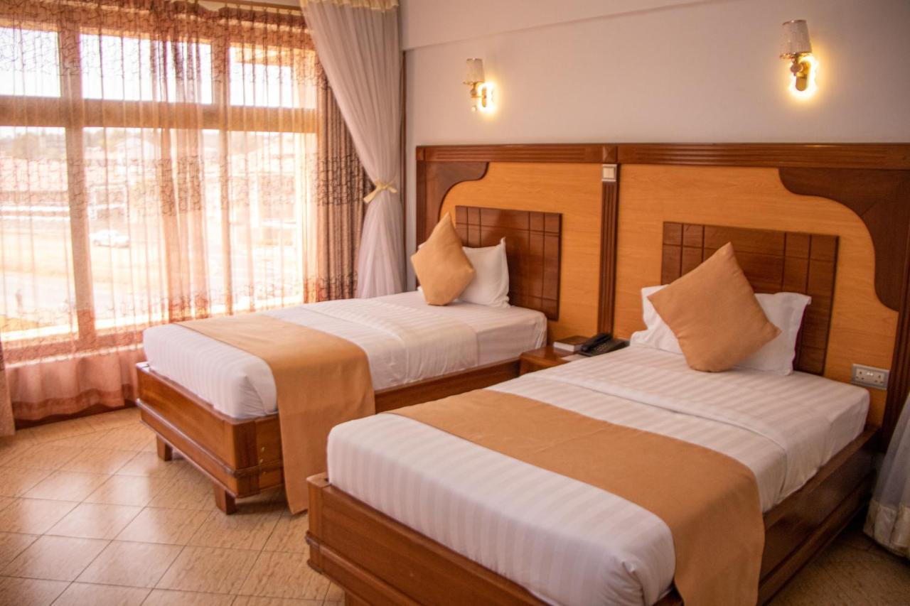 Grand Winston Hotel Nakuru Luaran gambar