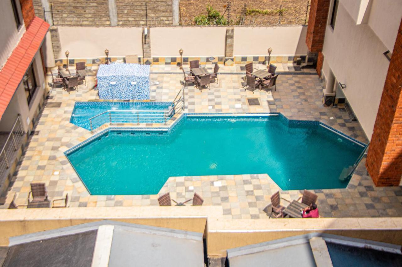 Grand Winston Hotel Nakuru Luaran gambar