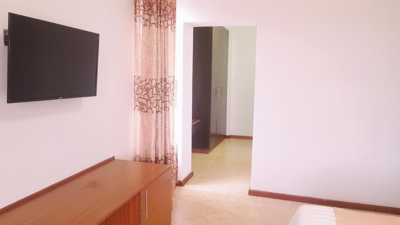Grand Winston Hotel Nakuru Luaran gambar